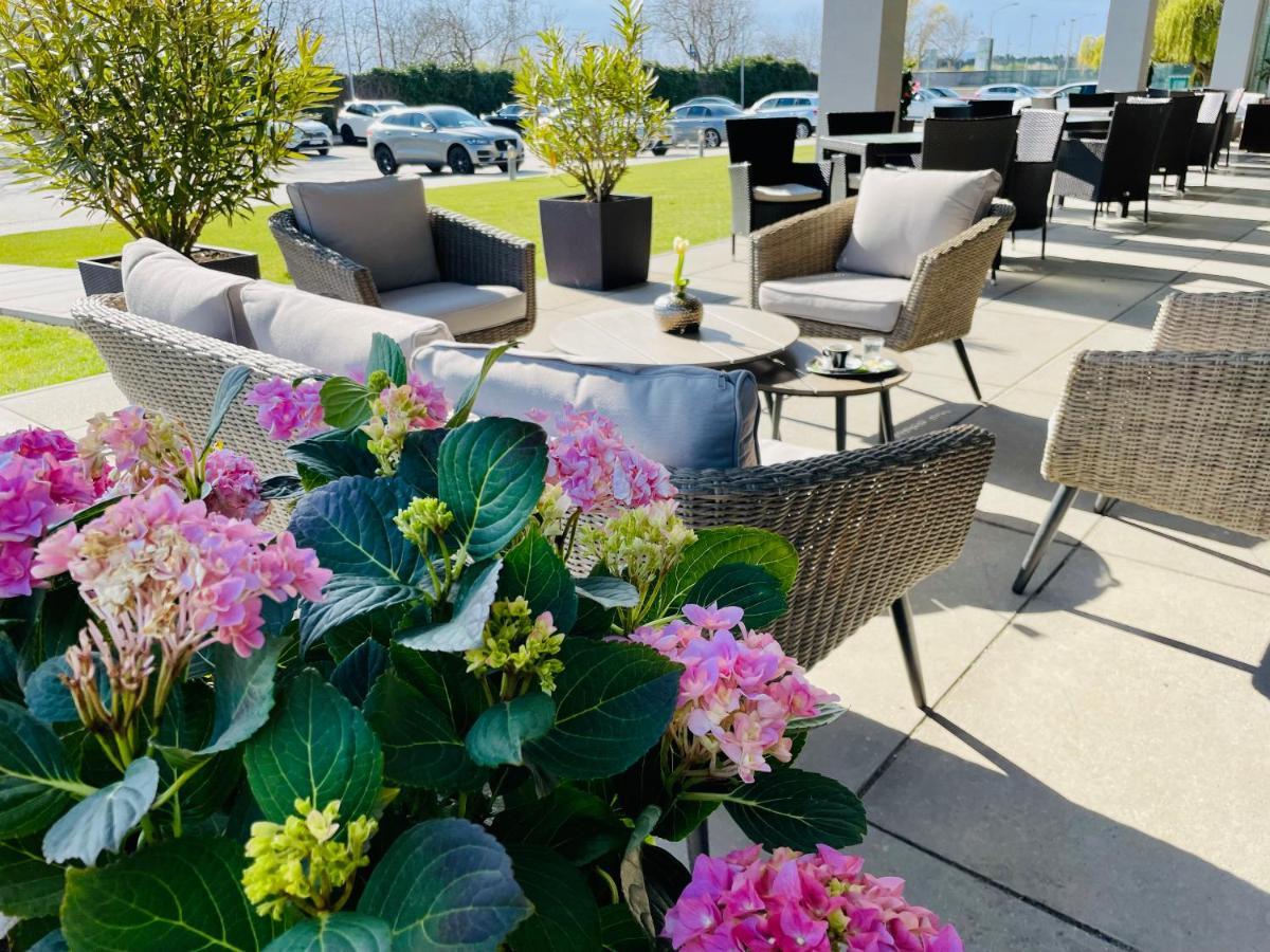 Hotel Ponteo - Activity Park Братислава Екстериор снимка